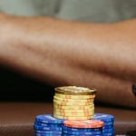 Романтическое изображение виртуального казино с поэтичной атмосферой